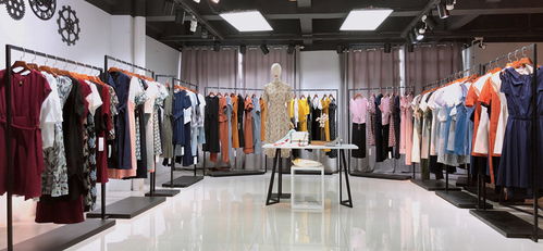 儒煜服饰 夏季连衣裙批发指南——高性价比与品牌尾货采购策略