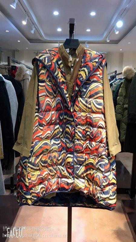 品牌服装批发 产品模特图与实拍图的差异与选购指南