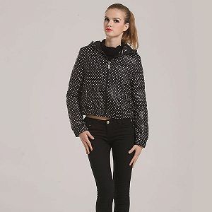 特加依品牌馆 汇聚多元风尚，开启品牌服装批发新篇章